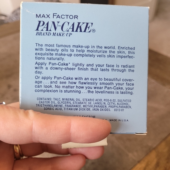 Vintage Max Factor Pan-Cake Makeup Foundation 1 3/4oz TAN #1 - NOS w/box USA - Picture 4 of 4